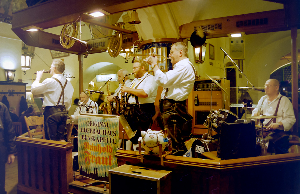 HB · Hofbräuhaus Kapelle · Múnich, 2000