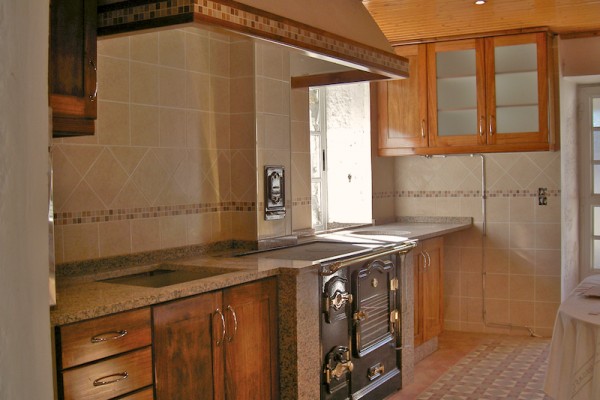 carpintero ebanista ponteareas cocina amueblada