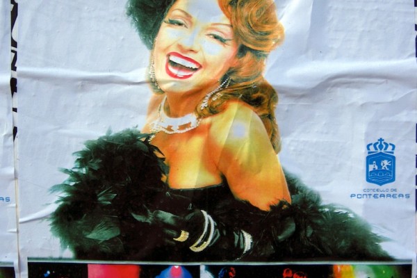 carteles callejeros lorena lores