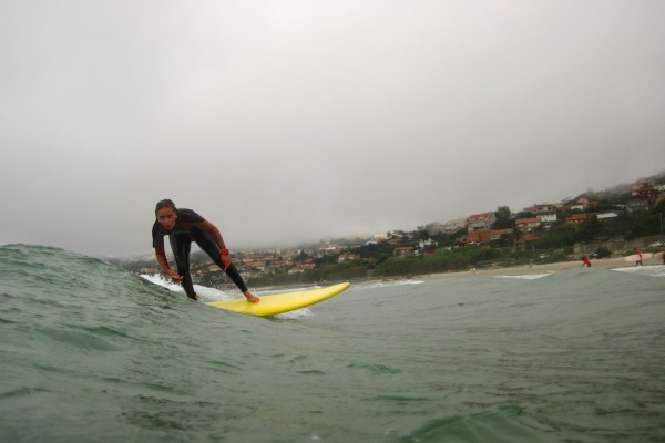 chicas surfeando en playa de patos (verano 2013) 2