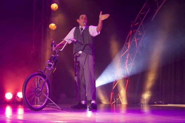 Circo Richards Bros Marco Polo (02)