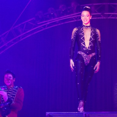 Circo Richards Bros (Ponteareas 2012) contorsionista Patricia 3