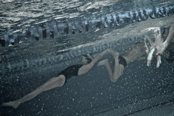 Liga benjamin y alevin en Club Natación Ponteareas 2013 - fotos bajo el agua 3