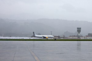 lluvia-en-el-aeropuerto1