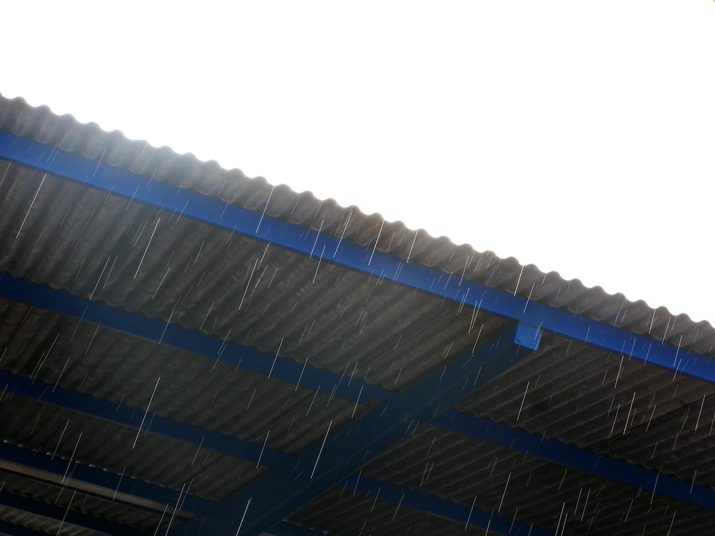 Lluvia en el parking