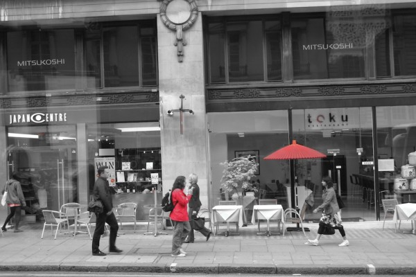 london in red · street