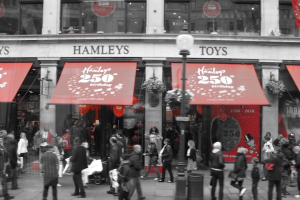 london in red · street