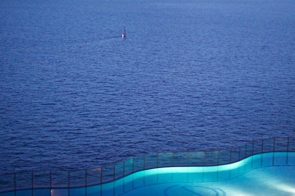 Navegar al atardecer