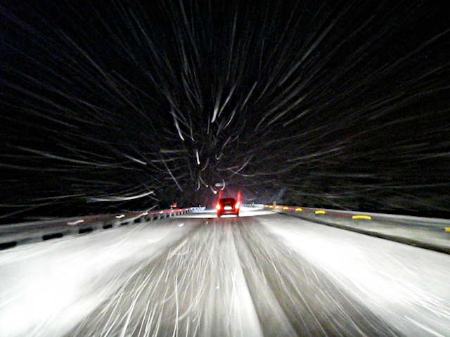 Nieve antes del amanecer