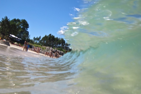 olas en la playa de areacova verano 2012 (2)