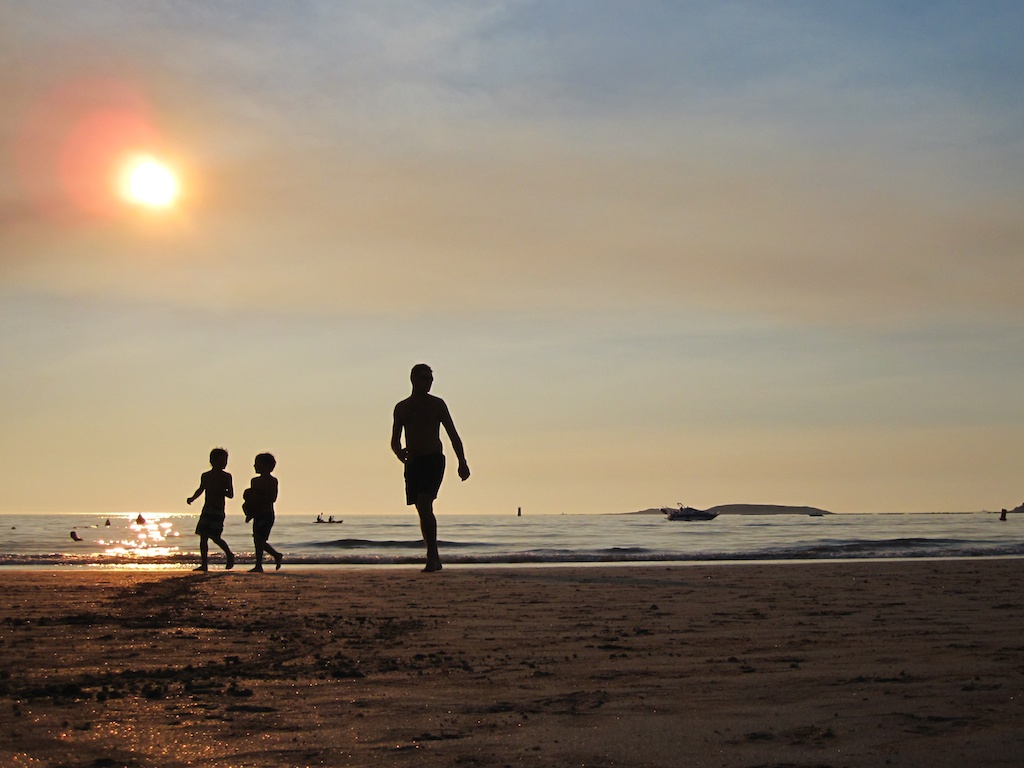 Consejo fotográfico 40: Apunta al cielo y bloquea la exposición para capturar siluetas
