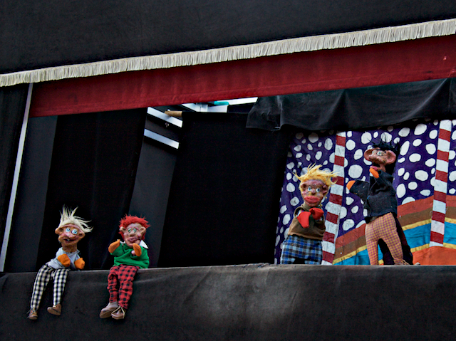 titeres falcatrua: linocho, cotrolo, parsimonio e o profesor titeres falcatrua: linocho, cotrolo, parsimonio e o profesor