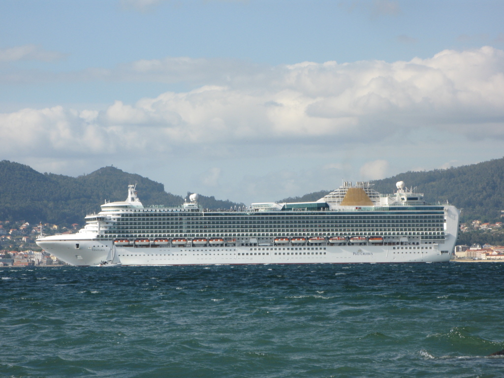 El coloso y el crucero