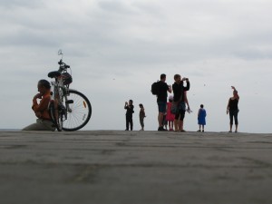 turistas en el muelle turistas en el muelle