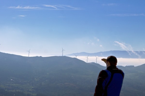 vistas desde el alto de sandomedio as neves parque eolico Montouto 2000 (01)